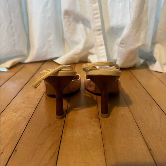 CHANEL Women's Pink and Cream Pointed Heels - Picture 4 of 6